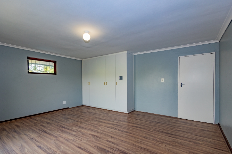 5 Bedroom Property for Sale in De Bron Western Cape